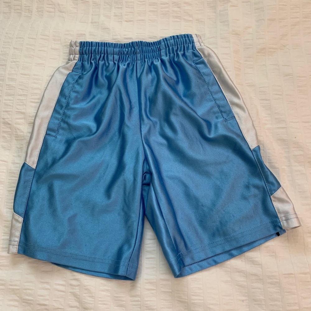 PUMA BOY SPORTS SHORTS, BLUE, SIZE 7